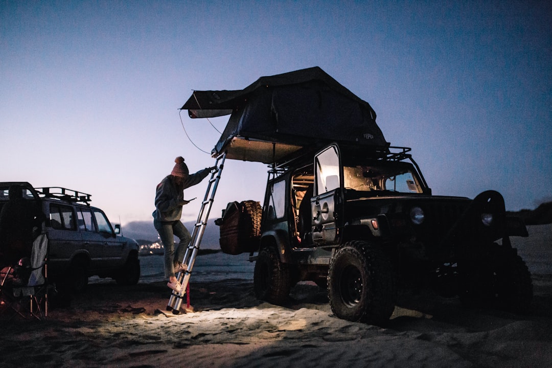 Best rooftop-tent mattresses and bedding upgrades hero image