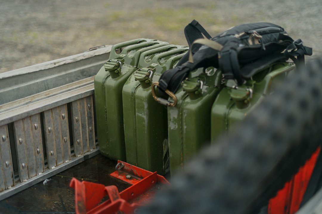 how to organize and secure cargo without expensive storage systems hero image